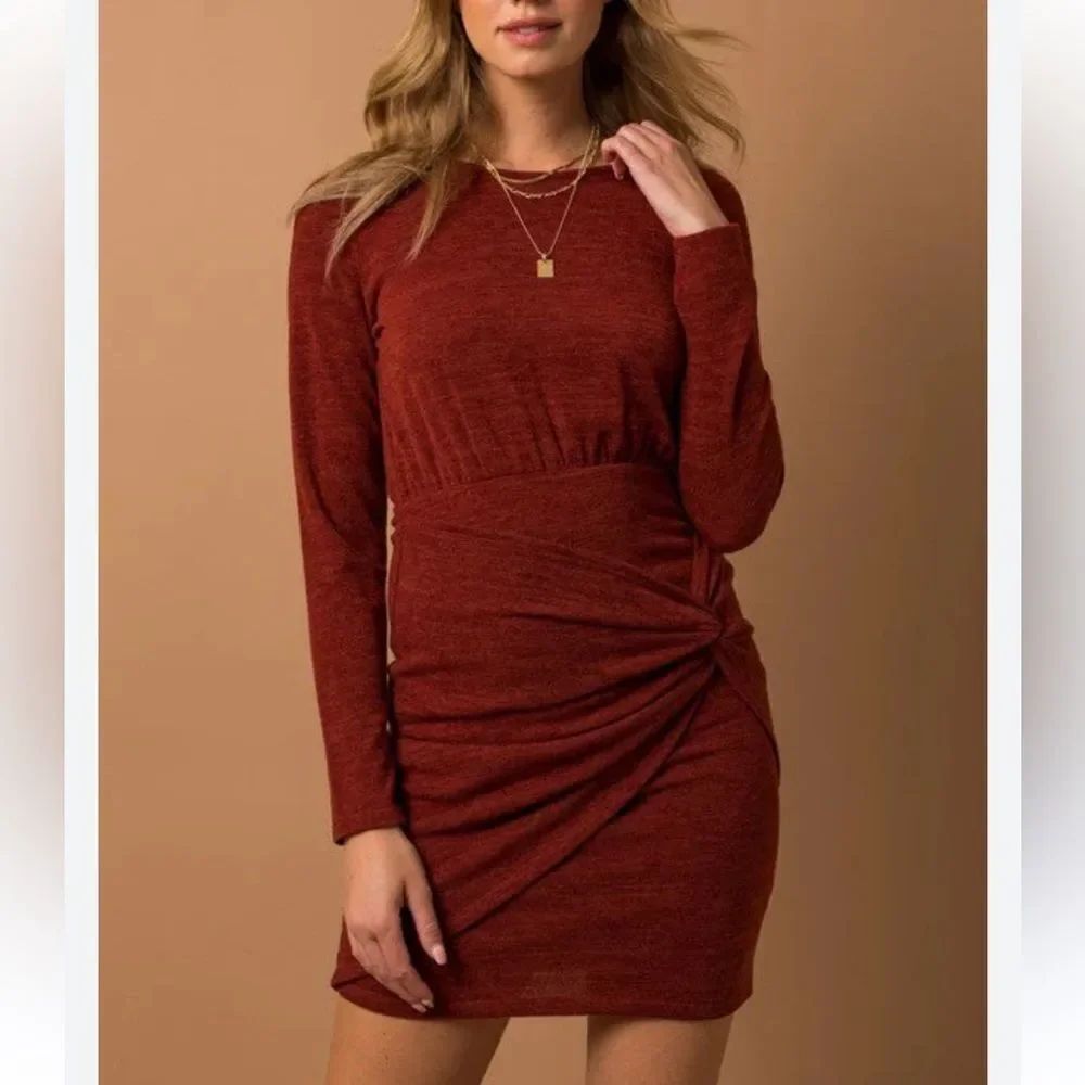 NEW Gilli Maroon Long Sleeve Twist Wrap Dress Women’s Medium